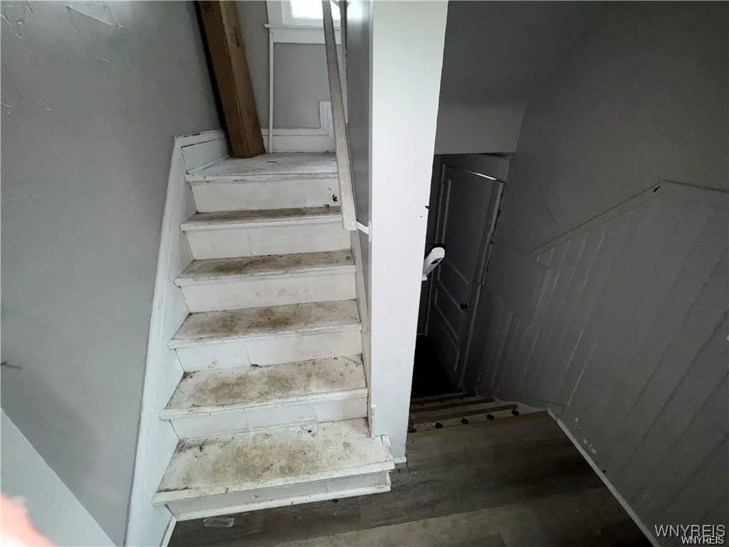 1825 Pierce Avenue 2, Niagara Falls, New York 1430, Niagara Falls, New York 14301, 6 Bedrooms Bedrooms, ,2 BathroomsBathrooms,Residential,For Sale,1825 Pierce Avenue 2, Niagara Falls, New York 1430,0,B1653363