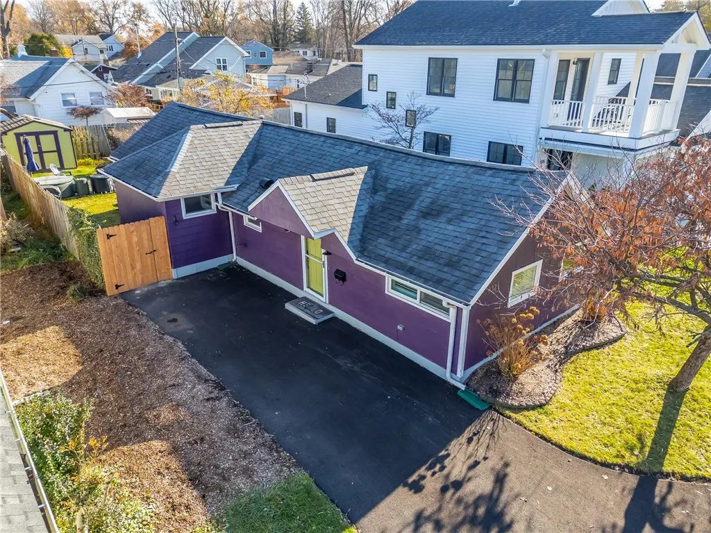 832 Washington Avenue, Irondequoit, New York 14617, Irondequoit, New York 14617, 2 Bedrooms Bedrooms, 5 Rooms Rooms,1 BathroomBathrooms,Residential,Closed,832 Washington Avenue, Irondequoit, New York 14617,0,R1652984