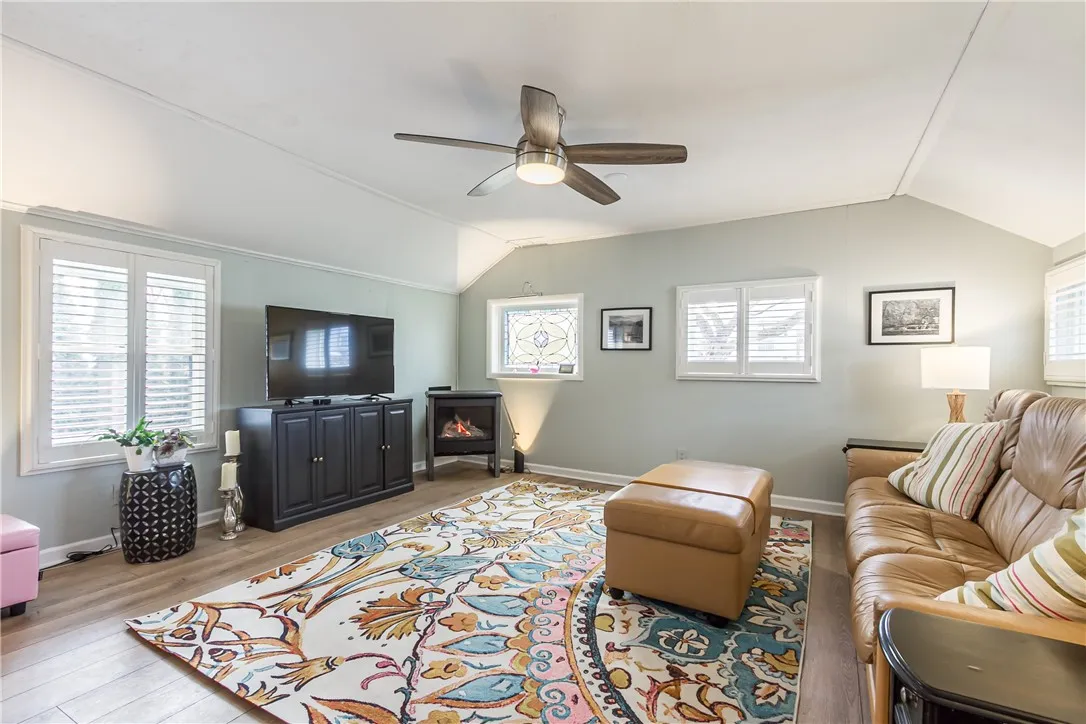 832 Washington Avenue, Irondequoit, New York 14617, Irondequoit, New York 14617, 2 Bedrooms Bedrooms, 5 Rooms Rooms,1 BathroomBathrooms,Residential,Closed,832 Washington Avenue, Irondequoit, New York 14617,0,R1652984