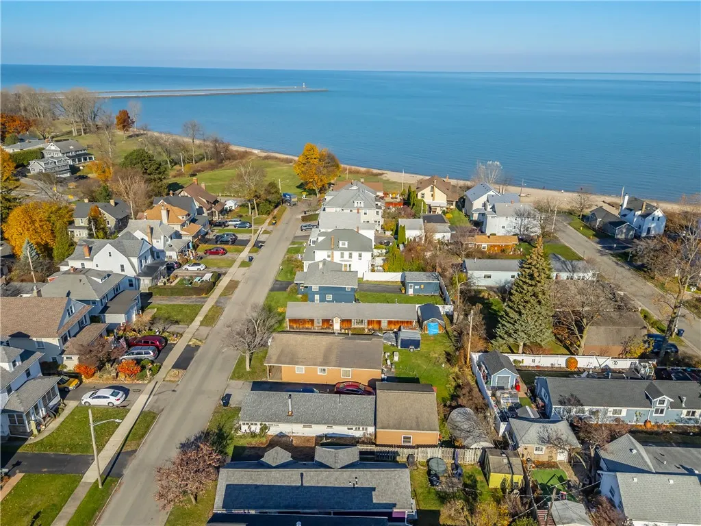 832 Washington Avenue, Irondequoit, New York 14617, Irondequoit, New York 14617, 2 Bedrooms Bedrooms, 5 Rooms Rooms,1 BathroomBathrooms,Residential,Closed,832 Washington Avenue, Irondequoit, New York 14617,0,R1652984