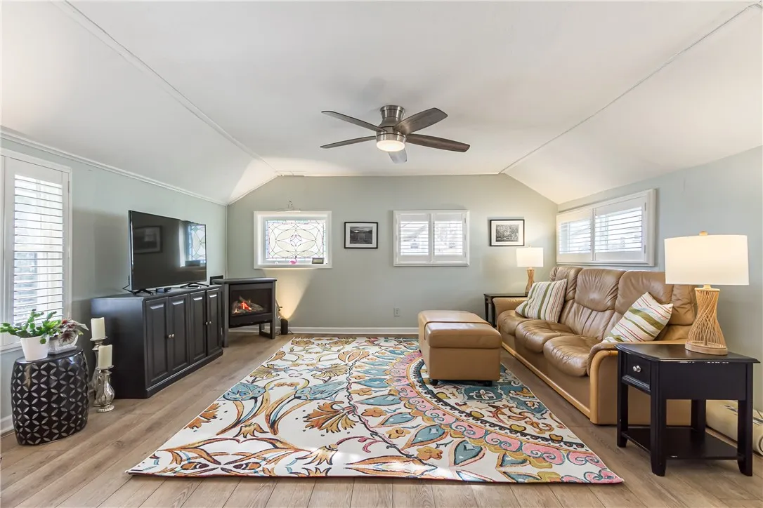 832 Washington Avenue, Irondequoit, New York 14617, Irondequoit, New York 14617, 2 Bedrooms Bedrooms, 5 Rooms Rooms,1 BathroomBathrooms,Residential,Closed,832 Washington Avenue, Irondequoit, New York 14617,0,R1652984