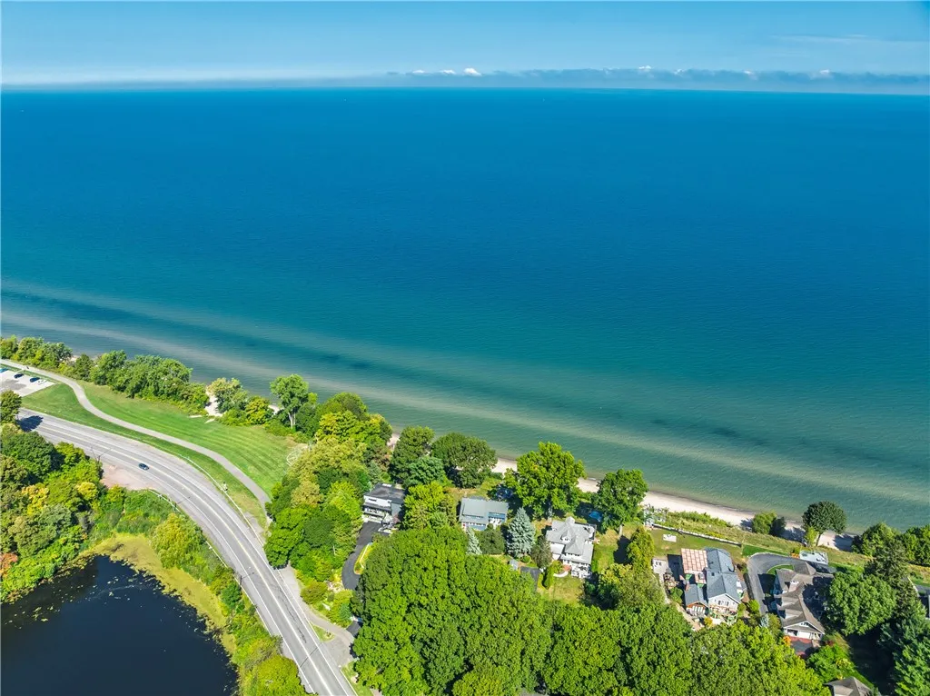 832 Washington Avenue, Irondequoit, New York 14617, Irondequoit, New York 14617, 2 Bedrooms Bedrooms, 5 Rooms Rooms,1 BathroomBathrooms,Residential,Closed,832 Washington Avenue, Irondequoit, New York 14617,0,R1652984