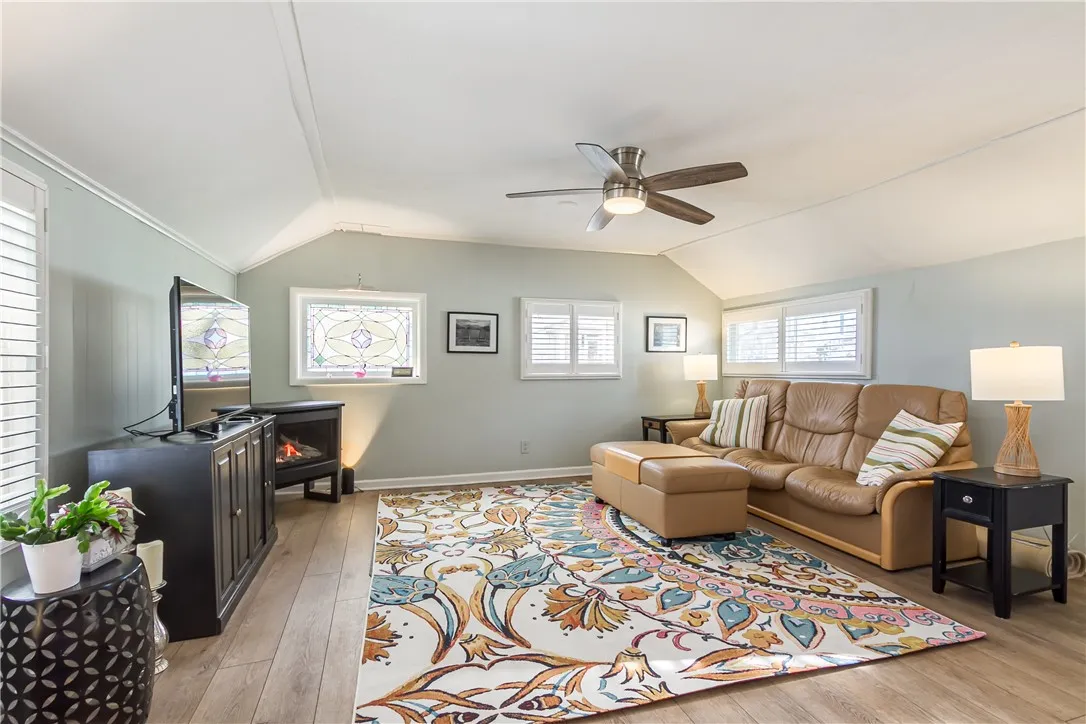 832 Washington Avenue, Irondequoit, New York 14617, Irondequoit, New York 14617, 2 Bedrooms Bedrooms, 5 Rooms Rooms,1 BathroomBathrooms,Residential,Closed,832 Washington Avenue, Irondequoit, New York 14617,0,R1652984