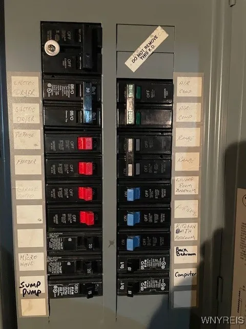 52 Clark Street, Tonawanda, New York 14150, Tonawanda, New York 14150, 3 Bedrooms Bedrooms, 5 Rooms Rooms,1 BathroomBathrooms,Residential,For Sale,52 Clark Street, Tonawanda, New York 14150,0,B1653533