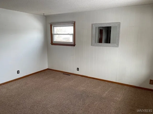 52 Clark Street, Tonawanda, New York 14150, Tonawanda, New York 14150, 3 Bedrooms Bedrooms, 5 Rooms Rooms,1 BathroomBathrooms,Residential,For Sale,52 Clark Street, Tonawanda, New York 14150,0,B1653533