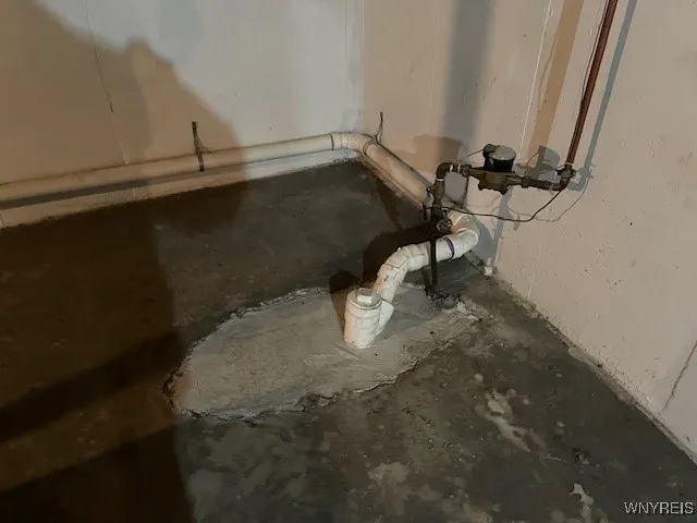 52 Clark Street, Tonawanda, New York 14150, Tonawanda, New York 14150, 3 Bedrooms Bedrooms, 5 Rooms Rooms,1 BathroomBathrooms,Residential,For Sale,52 Clark Street, Tonawanda, New York 14150,0,B1653533