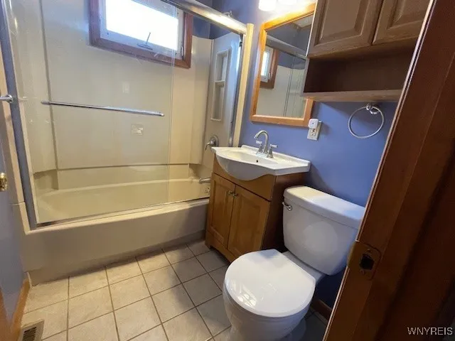 52 Clark Street, Tonawanda, New York 14150, Tonawanda, New York 14150, 3 Bedrooms Bedrooms, 5 Rooms Rooms,1 BathroomBathrooms,Residential,For Sale,52 Clark Street, Tonawanda, New York 14150,0,B1653533