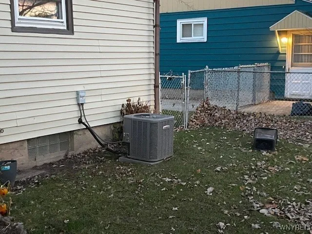 52 Clark Street, Tonawanda, New York 14150, Tonawanda, New York 14150, 3 Bedrooms Bedrooms, 5 Rooms Rooms,1 BathroomBathrooms,Residential,For Sale,52 Clark Street, Tonawanda, New York 14150,0,B1653533