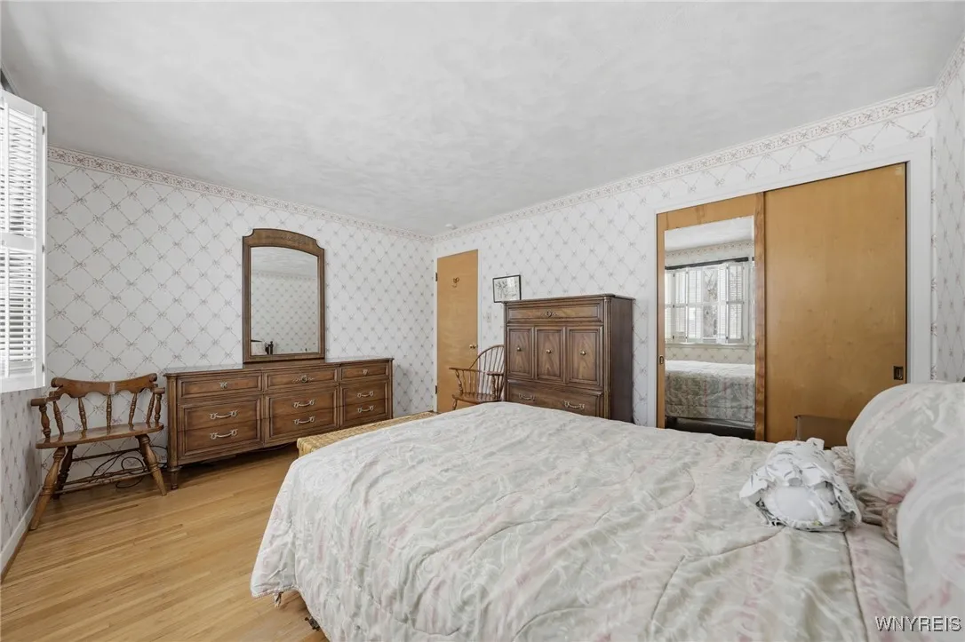 Guest bedroom 2