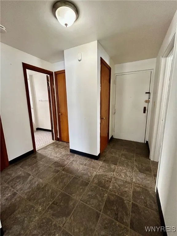 8 Latona Ct Parkway 1, Buffalo, New York 14220, Buffalo, New York 14220, 1 Bedroom Bedrooms, 3 Rooms Rooms,1 BathroomBathrooms,Residential Lease,Closed,8 Latona Ct Parkway 1, Buffalo, New York 14220,0,B1653698