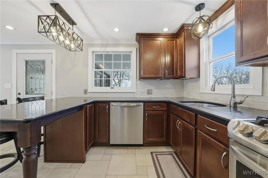 151 Conant Drive, Tonawanda, New York 14223, Tonawanda, New York 14223, 4 Bedrooms Bedrooms, 7 Rooms Rooms,2 BathroomsBathrooms,Residential Lease,Closed,151 Conant Drive, Tonawanda, New York 14223,0,B1653010