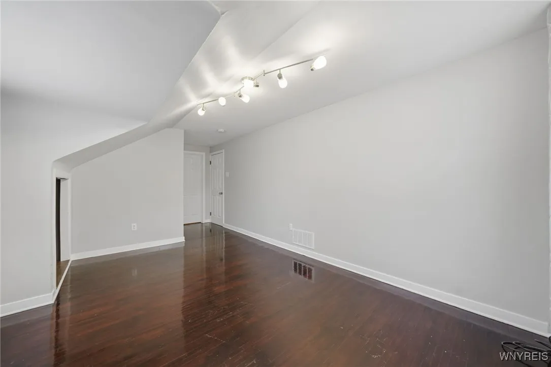 151 Conant Drive, Tonawanda, New York 14223, Tonawanda, New York 14223, 4 Bedrooms Bedrooms, 7 Rooms Rooms,2 BathroomsBathrooms,Residential Lease,Closed,151 Conant Drive, Tonawanda, New York 14223,0,B1653010