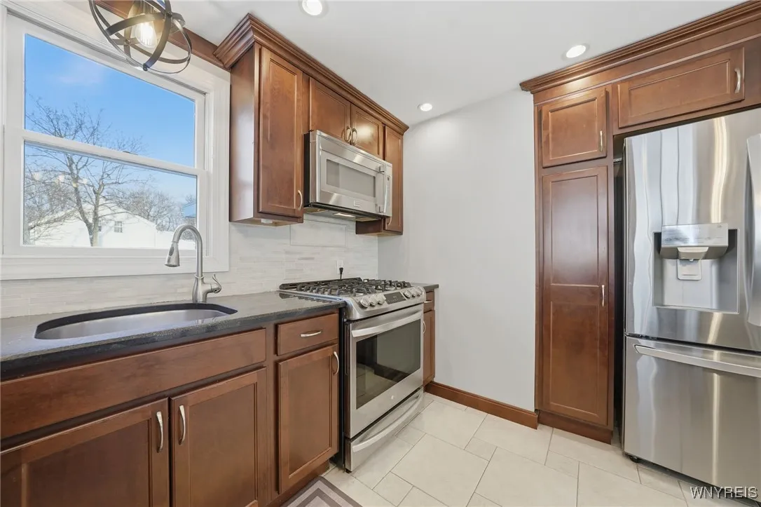 151 Conant Drive, Tonawanda, New York 14223, Tonawanda, New York 14223, 4 Bedrooms Bedrooms, 7 Rooms Rooms,2 BathroomsBathrooms,Residential Lease,Closed,151 Conant Drive, Tonawanda, New York 14223,0,B1653010