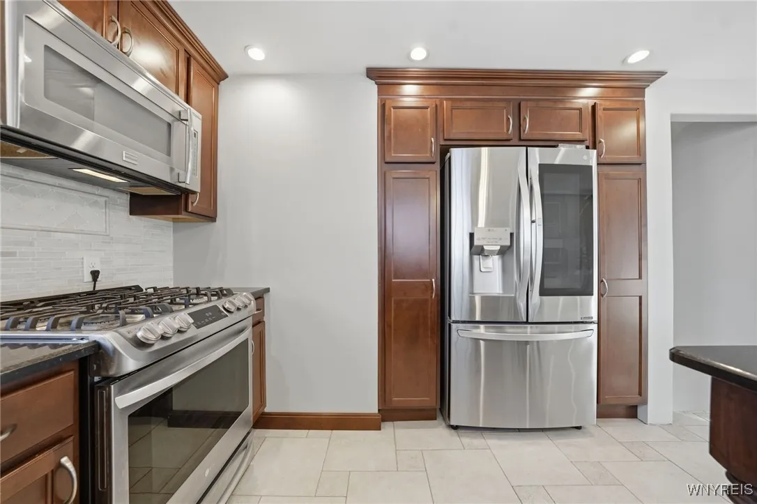 151 Conant Drive, Tonawanda, New York 14223, Tonawanda, New York 14223, 4 Bedrooms Bedrooms, 7 Rooms Rooms,2 BathroomsBathrooms,Residential Lease,Closed,151 Conant Drive, Tonawanda, New York 14223,0,B1653010