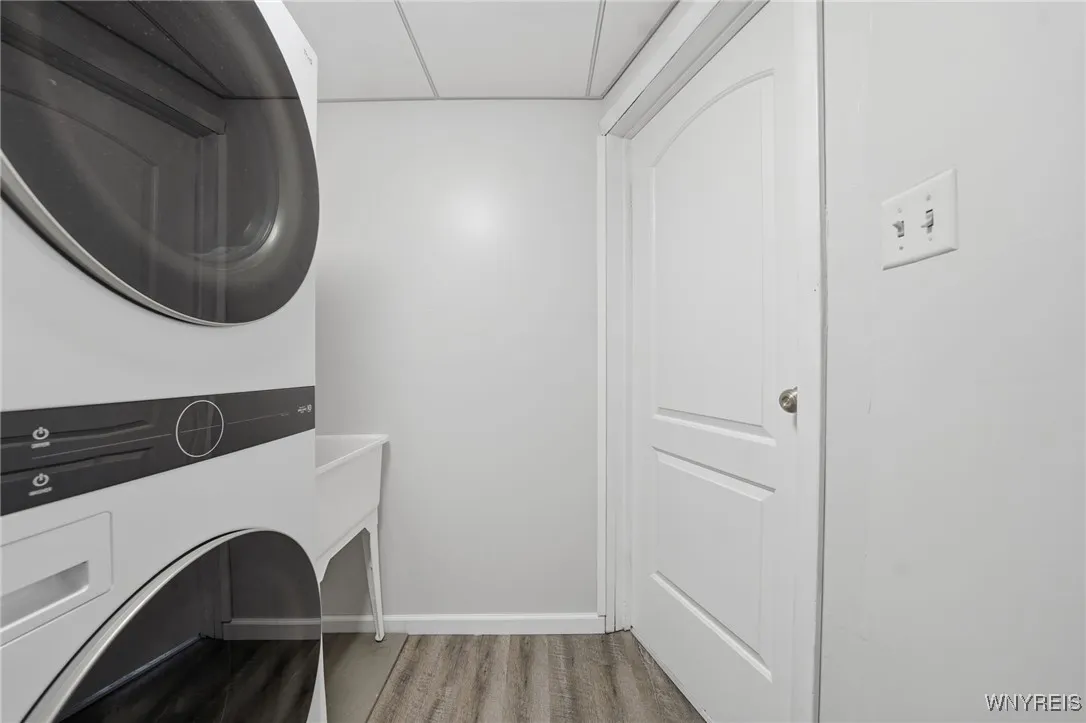 151 Conant Drive, Tonawanda, New York 14223, Tonawanda, New York 14223, 4 Bedrooms Bedrooms, 7 Rooms Rooms,2 BathroomsBathrooms,Residential Lease,Closed,151 Conant Drive, Tonawanda, New York 14223,0,B1653010