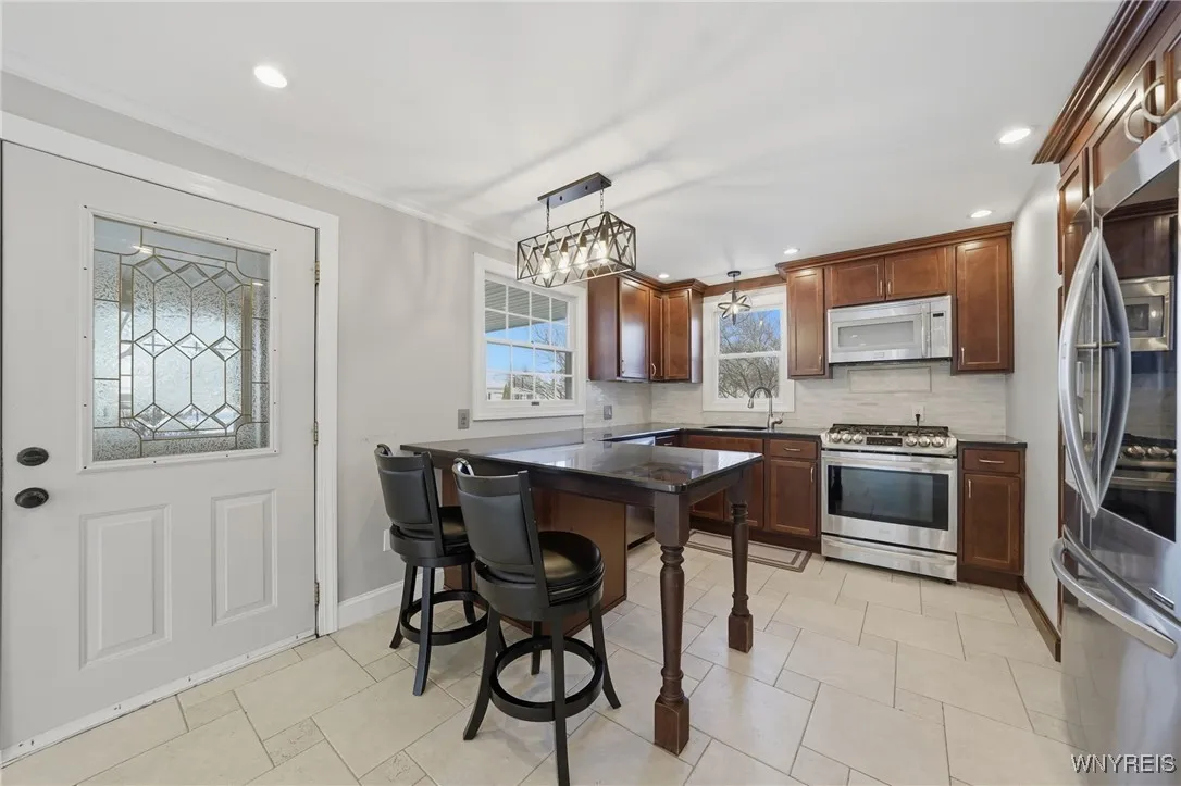 151 Conant Drive, Tonawanda, New York 14223, Tonawanda, New York 14223, 4 Bedrooms Bedrooms, 7 Rooms Rooms,2 BathroomsBathrooms,Residential Lease,Closed,151 Conant Drive, Tonawanda, New York 14223,0,B1653010