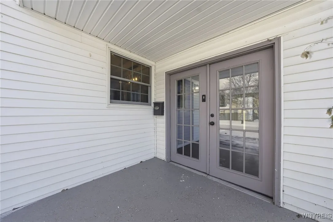 151 Conant Drive, Tonawanda, New York 14223, Tonawanda, New York 14223, 4 Bedrooms Bedrooms, 7 Rooms Rooms,2 BathroomsBathrooms,Residential Lease,Closed,151 Conant Drive, Tonawanda, New York 14223,0,B1653010