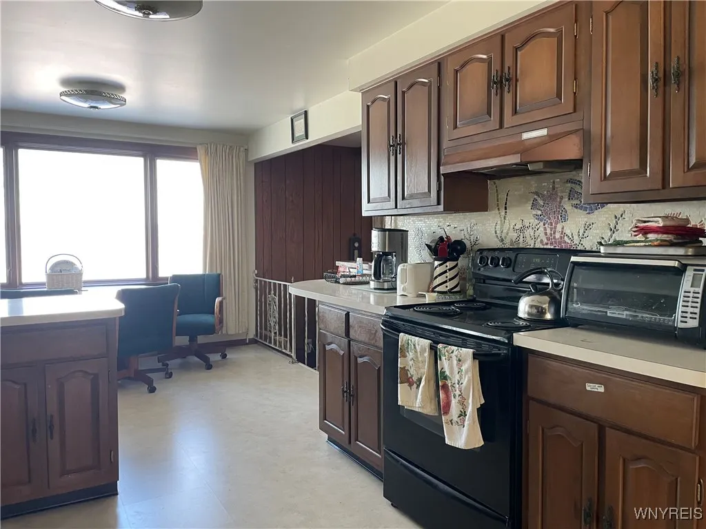 1825 Winter Road, Grand Island, New York 14072, Grand Island, New York 14072, 4 Bedrooms Bedrooms, 8 Rooms Rooms,2 BathroomsBathrooms,Residential Lease,Closed,1825 Winter Road, Grand Island, New York 14072,0,B1653885