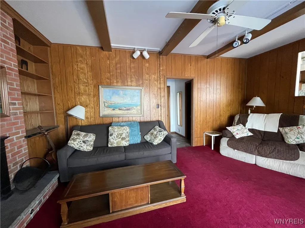 1825 Winter Road, Grand Island, New York 14072, Grand Island, New York 14072, 4 Bedrooms Bedrooms, 8 Rooms Rooms,2 BathroomsBathrooms,Residential Lease,Closed,1825 Winter Road, Grand Island, New York 14072,0,B1653885