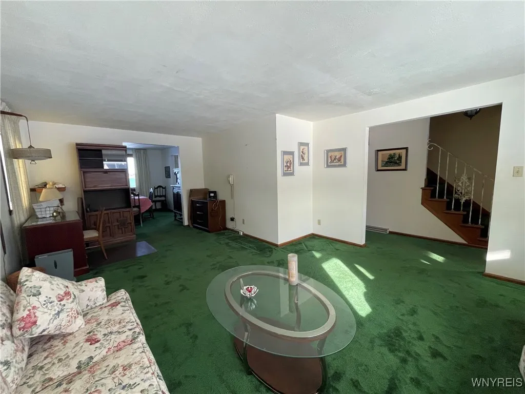 1825 Winter Road, Grand Island, New York 14072, Grand Island, New York 14072, 4 Bedrooms Bedrooms, 8 Rooms Rooms,2 BathroomsBathrooms,Residential Lease,Closed,1825 Winter Road, Grand Island, New York 14072,0,B1653885