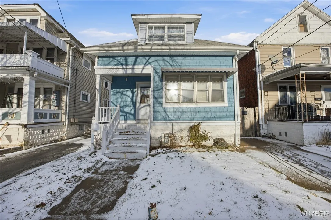 221 Newfield Street, Buffalo, New York 14207, Buffalo, New York 14207, 4 Bedrooms Bedrooms, 8 Rooms Rooms,1 BathroomBathrooms,Residential,Closed,221 Newfield Street, Buffalo, New York 14207,0,B1654085