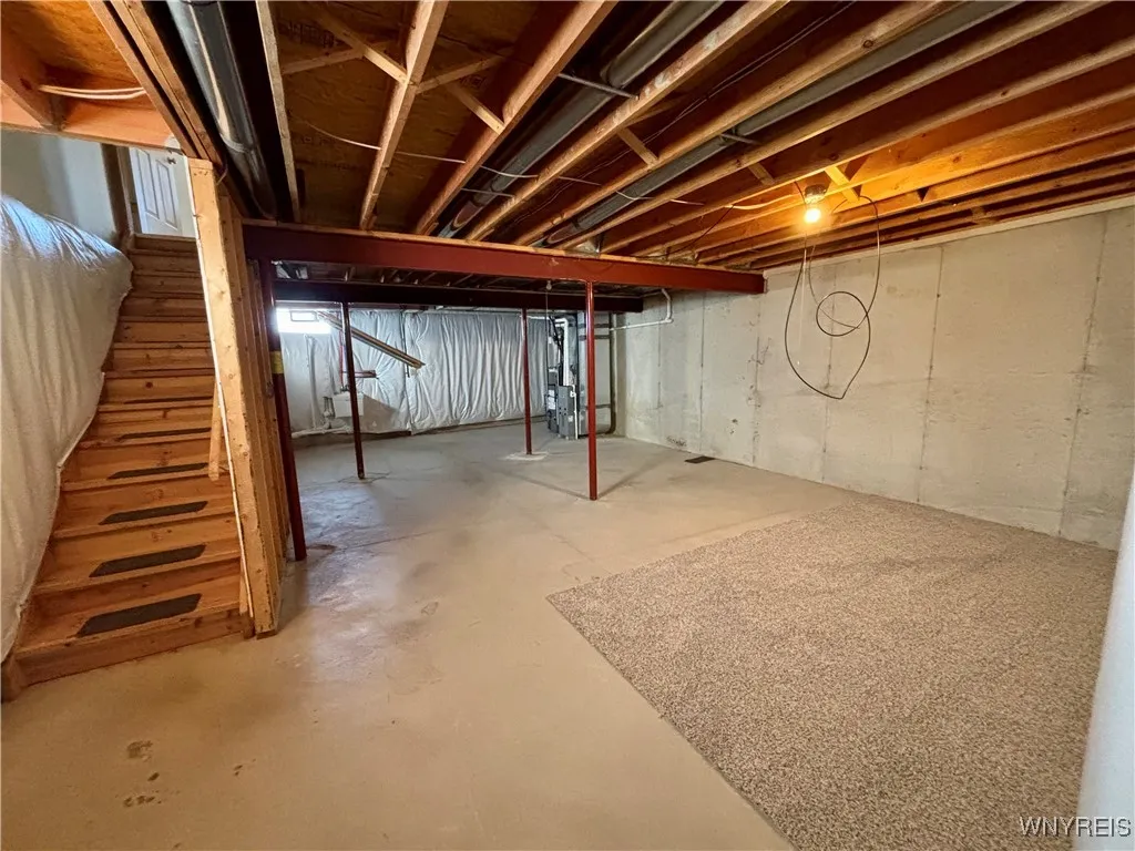1696 Orchard Park Road 1, West Seneca, New York 14, West Seneca, New York 14224, 2 Bedrooms Bedrooms, 4 Rooms Rooms,1 BathroomBathrooms,Residential Lease,Closed,1696 Orchard Park Road 1, West Seneca, New York 14,0,B1654007