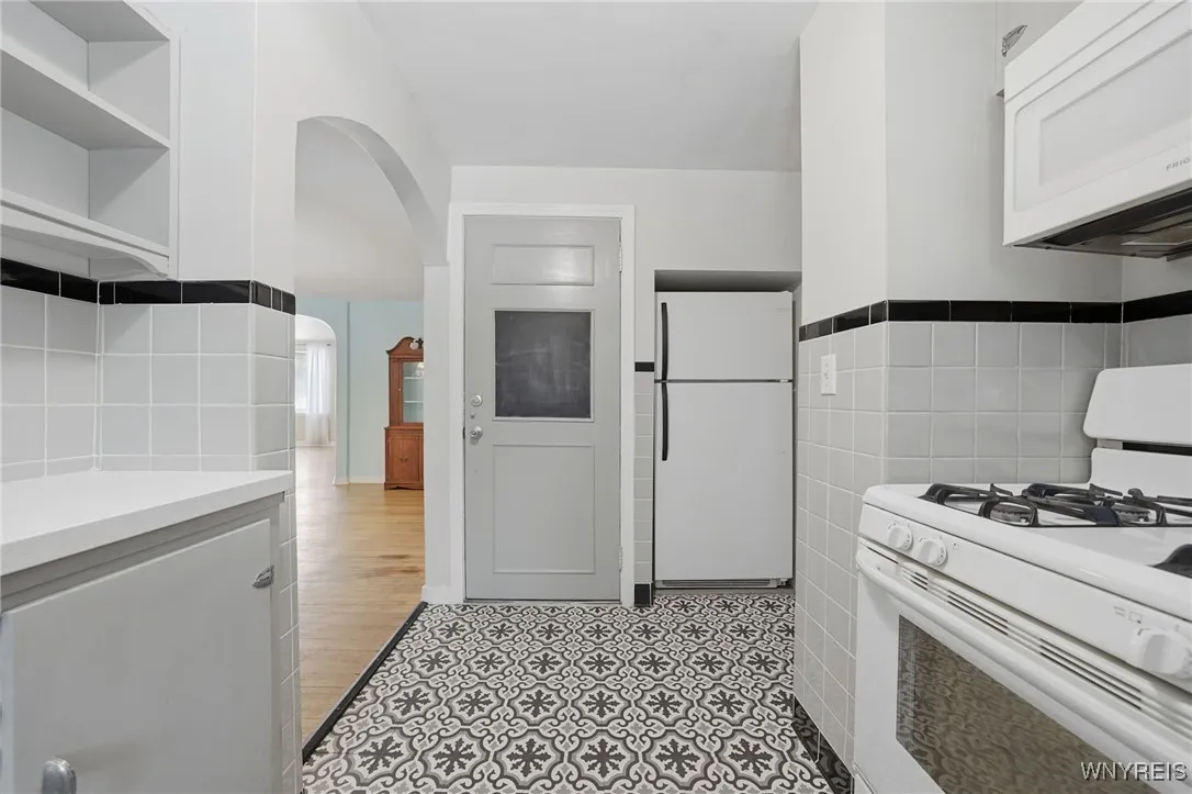 5871 Cole Road, Orchard Park, New York 14127, Orchard Park, New York 14127, 3 Bedrooms Bedrooms, 8 Rooms Rooms,1 BathroomBathrooms,Residential,Closed,5871 Cole Road, Orchard Park, New York 14127,0,B1654048