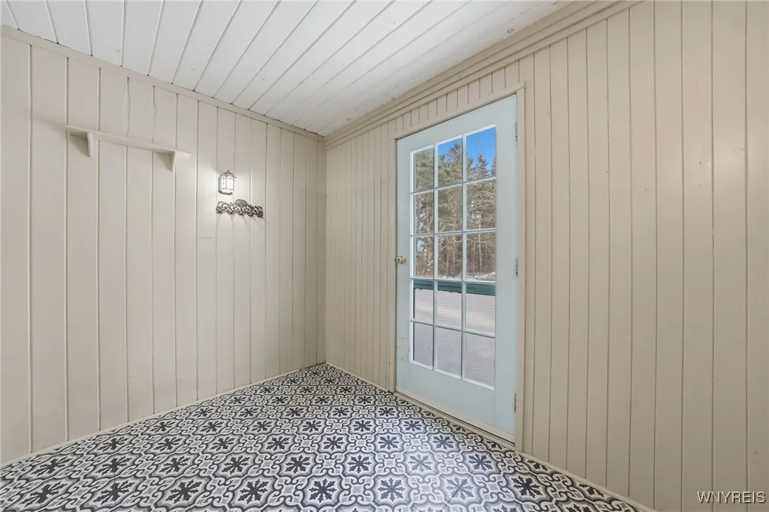 5871 Cole Road, Orchard Park, New York 14127, Orchard Park, New York 14127, 3 Bedrooms Bedrooms, 8 Rooms Rooms,1 BathroomBathrooms,Residential,Closed,5871 Cole Road, Orchard Park, New York 14127,0,B1654048