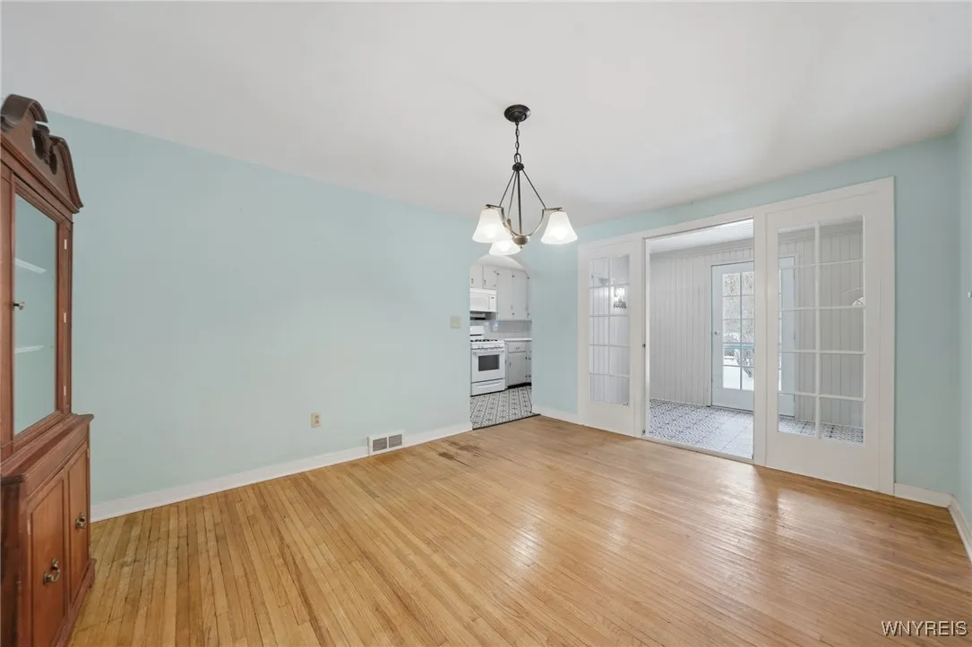 5871 Cole Road, Orchard Park, New York 14127, Orchard Park, New York 14127, 3 Bedrooms Bedrooms, 8 Rooms Rooms,1 BathroomBathrooms,Residential,Closed,5871 Cole Road, Orchard Park, New York 14127,0,B1654048