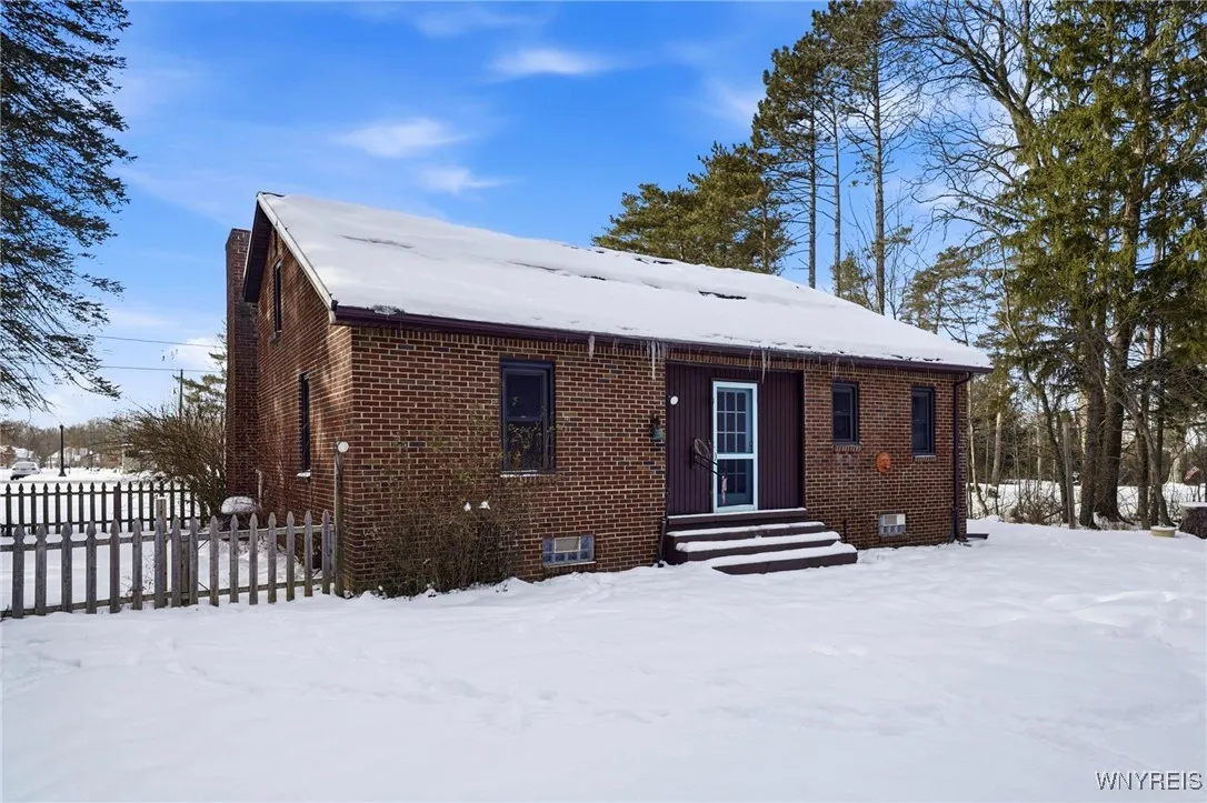 5871 Cole Road, Orchard Park, New York 14127, Orchard Park, New York 14127, 3 Bedrooms Bedrooms, 8 Rooms Rooms,1 BathroomBathrooms,Residential,Closed,5871 Cole Road, Orchard Park, New York 14127,0,B1654048