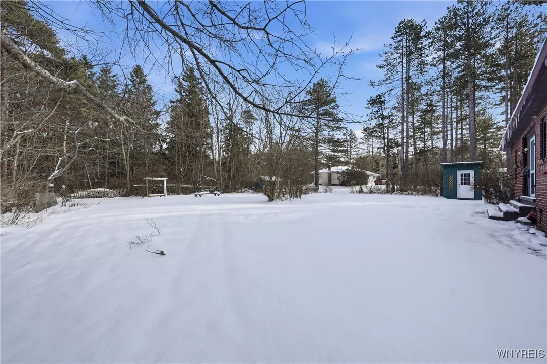 5871 Cole Road, Orchard Park, New York 14127, Orchard Park, New York 14127, 3 Bedrooms Bedrooms, 8 Rooms Rooms,1 BathroomBathrooms,Residential,Closed,5871 Cole Road, Orchard Park, New York 14127,0,B1654048
