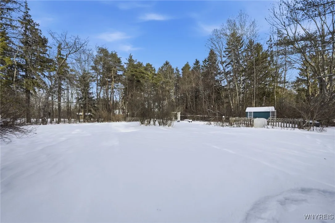 5871 Cole Road, Orchard Park, New York 14127, Orchard Park, New York 14127, 3 Bedrooms Bedrooms, 8 Rooms Rooms,1 BathroomBathrooms,Residential,Closed,5871 Cole Road, Orchard Park, New York 14127,0,B1654048