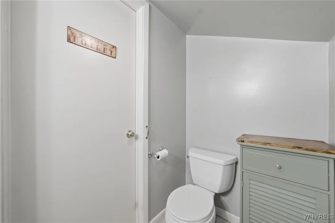 5871 Cole Road, Orchard Park, New York 14127, Orchard Park, New York 14127, 3 Bedrooms Bedrooms, 8 Rooms Rooms,1 BathroomBathrooms,Residential,Closed,5871 Cole Road, Orchard Park, New York 14127,0,B1654048