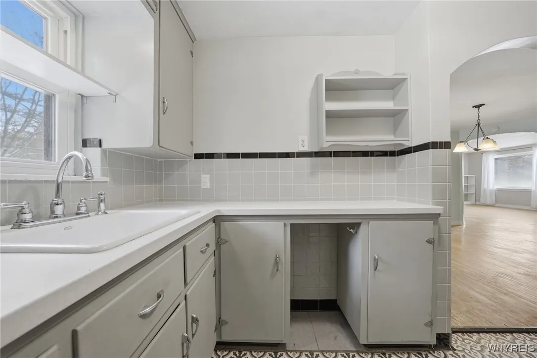 5871 Cole Road, Orchard Park, New York 14127, Orchard Park, New York 14127, 3 Bedrooms Bedrooms, 8 Rooms Rooms,1 BathroomBathrooms,Residential,Closed,5871 Cole Road, Orchard Park, New York 14127,0,B1654048