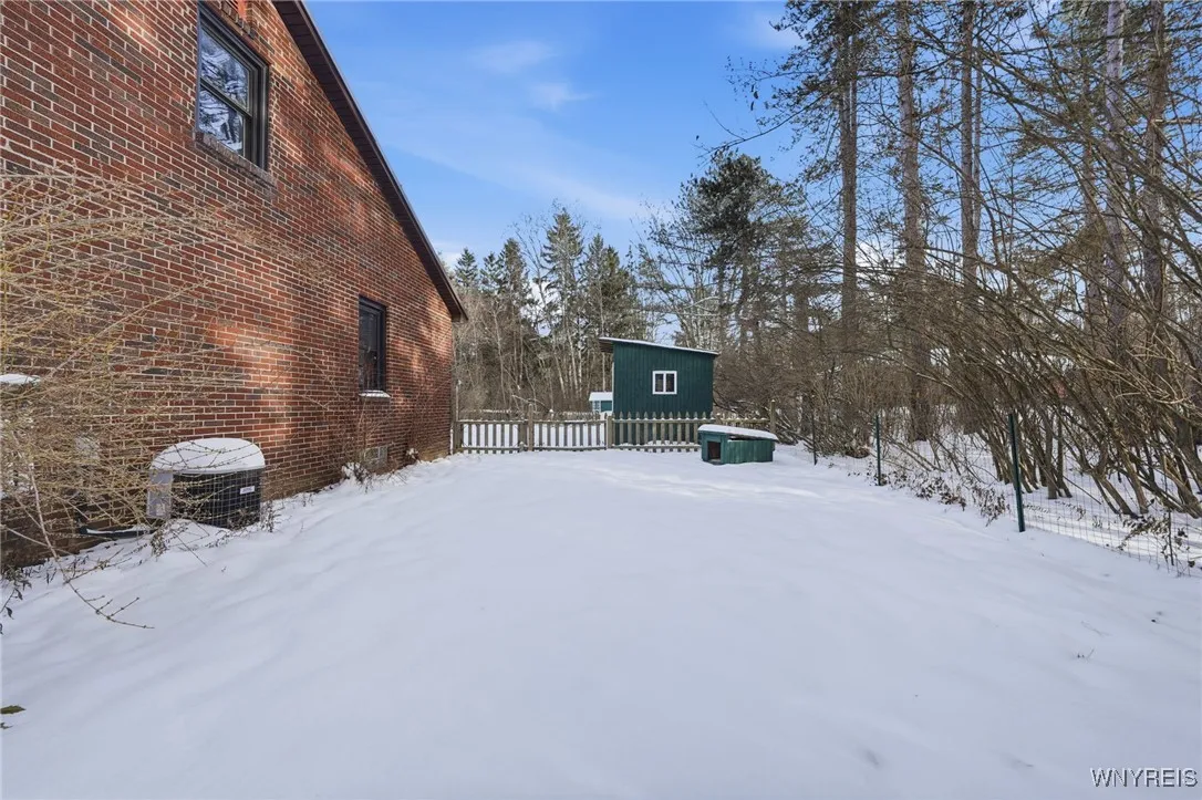 5871 Cole Road, Orchard Park, New York 14127, Orchard Park, New York 14127, 3 Bedrooms Bedrooms, 8 Rooms Rooms,1 BathroomBathrooms,Residential,Closed,5871 Cole Road, Orchard Park, New York 14127,0,B1654048