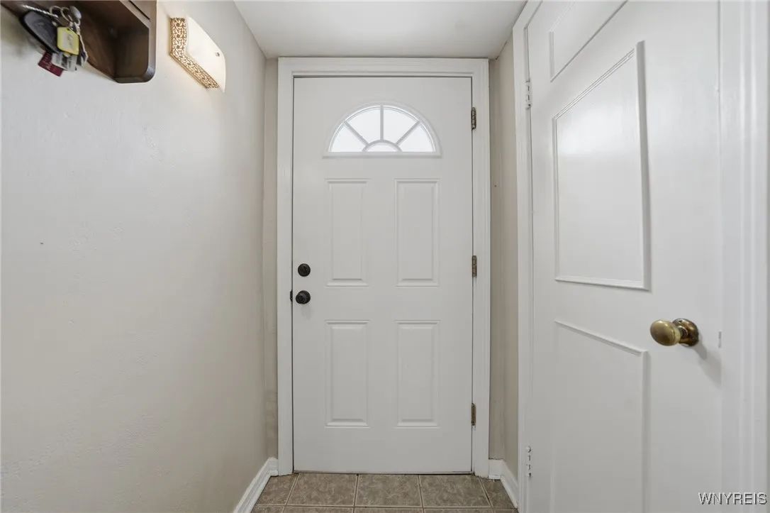 5871 Cole Road, Orchard Park, New York 14127, Orchard Park, New York 14127, 3 Bedrooms Bedrooms, 8 Rooms Rooms,1 BathroomBathrooms,Residential,Closed,5871 Cole Road, Orchard Park, New York 14127,0,B1654048