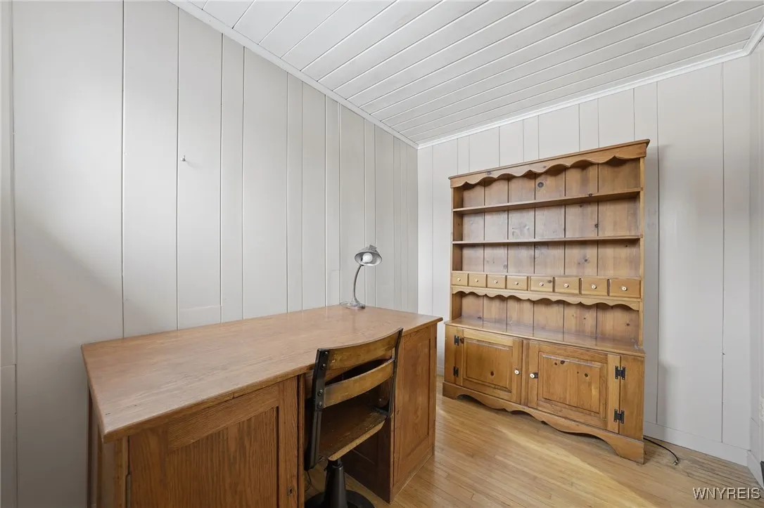 5871 Cole Road, Orchard Park, New York 14127, Orchard Park, New York 14127, 3 Bedrooms Bedrooms, 8 Rooms Rooms,1 BathroomBathrooms,Residential,Closed,5871 Cole Road, Orchard Park, New York 14127,0,B1654048