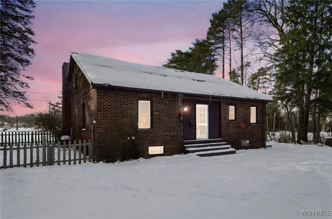 5871 Cole Road, Orchard Park, New York 14127, Orchard Park, New York 14127, 3 Bedrooms Bedrooms, 8 Rooms Rooms,1 BathroomBathrooms,Residential,Closed,5871 Cole Road, Orchard Park, New York 14127,0,B1654048