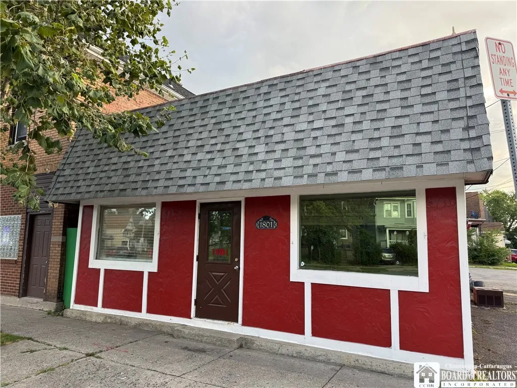 1799 South Park Avenue, Buffalo, New York 14220, Buffalo, New York 14220, 3 Rooms Rooms,Commercial Sale,For Sale,1799 South Park Avenue, Buffalo, New York 14220,0,R1654095