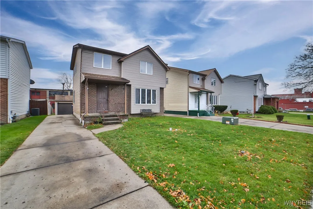 47 East John Paul Ct Court, Buffalo, New York 1420, Buffalo, New York 14206, 3 Bedrooms Bedrooms, 5 Rooms Rooms,2 BathroomsBathrooms,Residential,For Sale,47 East John Paul Ct Court, Buffalo, New York 1420,0,B1654050