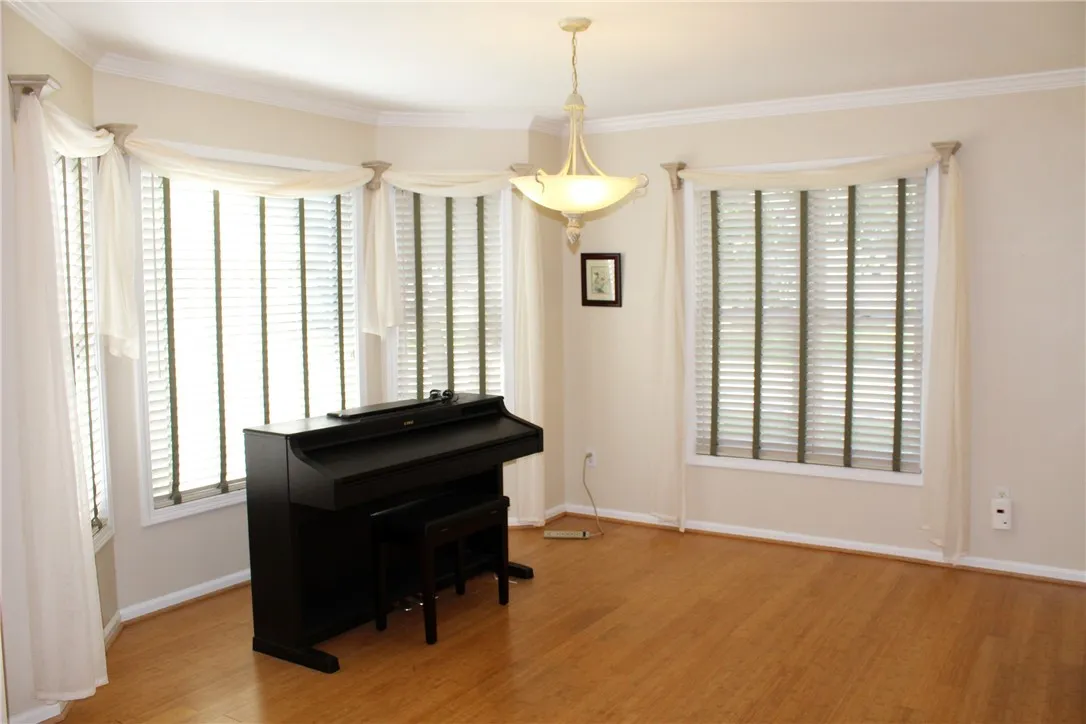 121 Brittany Circle, Brighton, New York 14618, Brighton, New York 14618, 3 Bedrooms Bedrooms, 6 Rooms Rooms,2 BathroomsBathrooms,Residential Lease,Closed,121 Brittany Circle, Brighton, New York 14618,0,R1654396