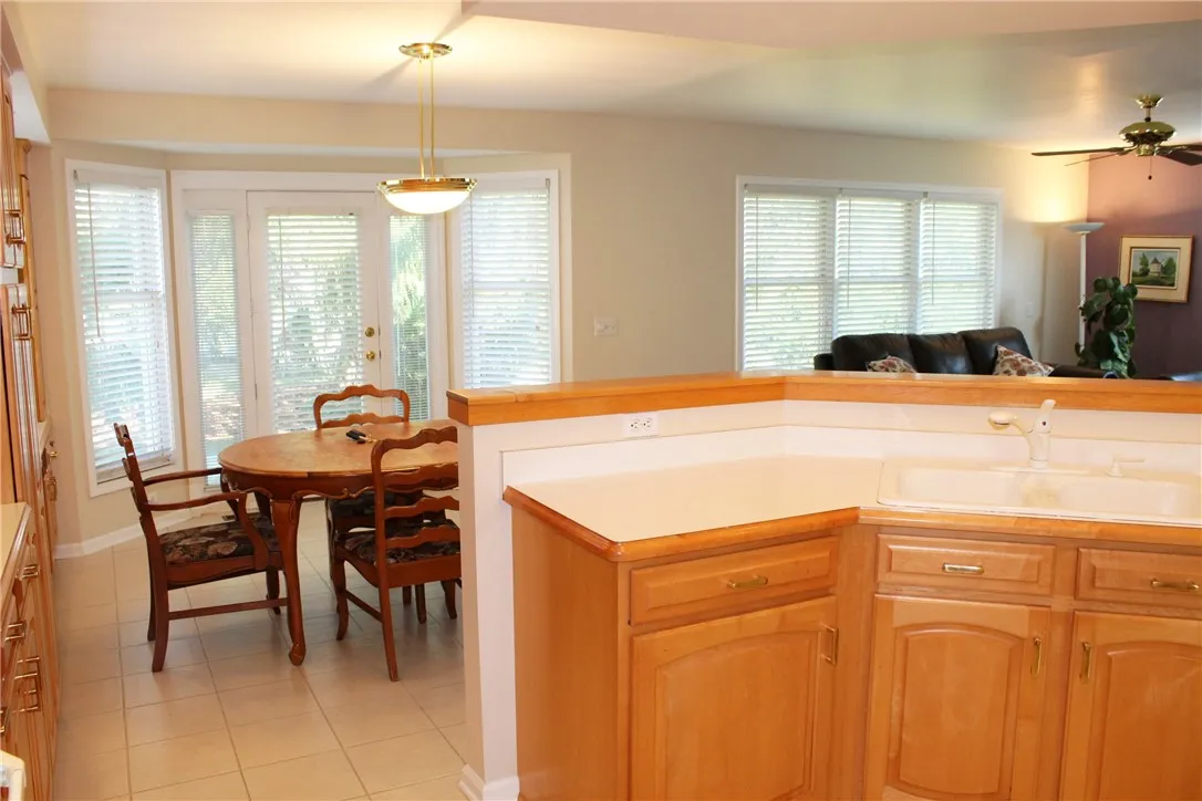 121 Brittany Circle, Brighton, New York 14618, Brighton, New York 14618, 3 Bedrooms Bedrooms, 6 Rooms Rooms,2 BathroomsBathrooms,Residential Lease,Closed,121 Brittany Circle, Brighton, New York 14618,0,R1654396