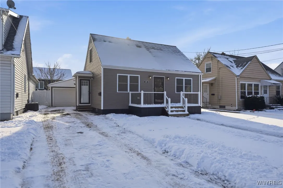631 Saint Lawrence Avenue, Buffalo, New York 14216, Buffalo, New York 14216, 2 Bedrooms Bedrooms, 6 Rooms Rooms,1 BathroomBathrooms,Residential,For Sale,631 Saint Lawrence Avenue, Buffalo, New York 14216,0,B1654422