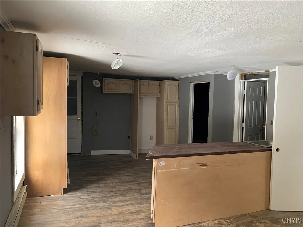 9141 Main Street, Annsville, New York 13471, Annsville, New York 13471, 6 Bedroom Bedrooms, 10 Room Rooms,2 BathroomBathrooms,Residential,For Sale,9141 Main Street, Annsville, New York 13471,0,S1654336