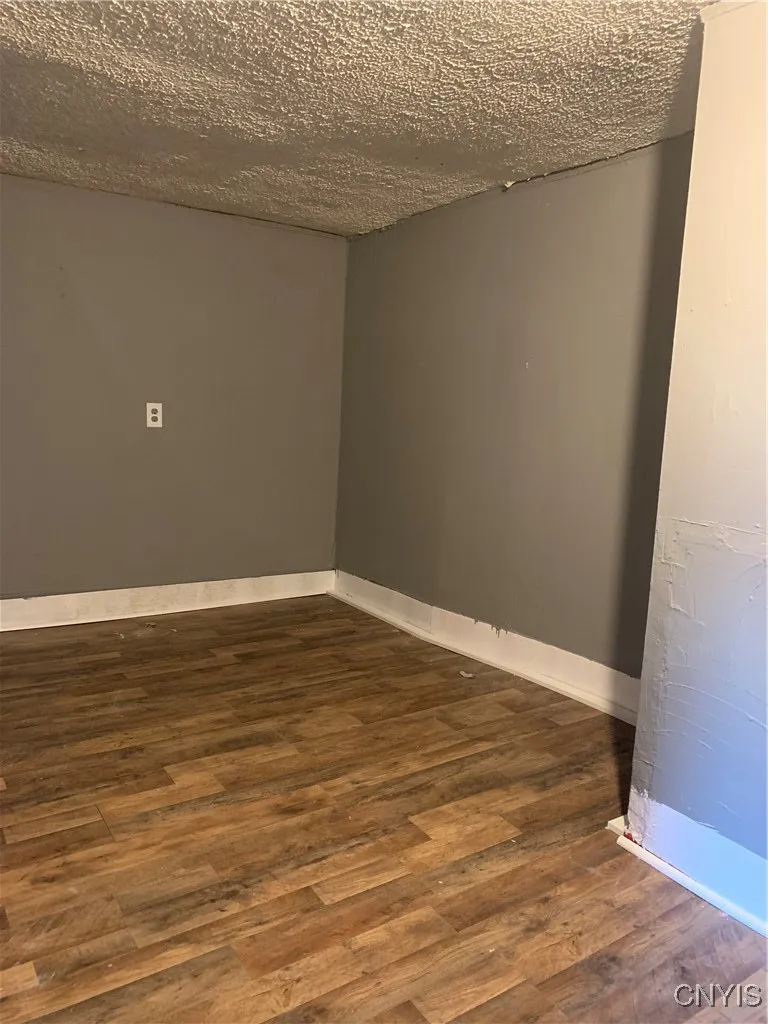 9141 Main Street, Annsville, New York 13471, Annsville, New York 13471, 6 Bedroom Bedrooms, 10 Room Rooms,2 BathroomBathrooms,Residential,For Sale,9141 Main Street, Annsville, New York 13471,0,S1654336