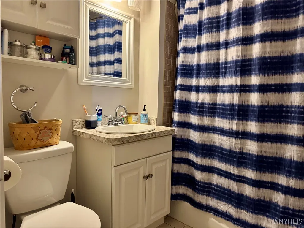 192 Victoria Boulevard, Tonawanda, New York 14217, Tonawanda, New York 14217, 7 Bedrooms Bedrooms, ,2 BathroomsBathrooms,Residential,Closed,192 Victoria Boulevard, Tonawanda, New York 14217,0,B1654407