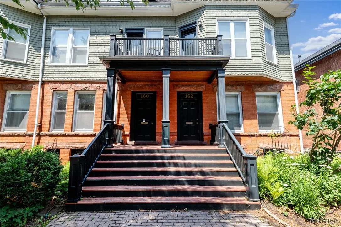 158-166 Park Street, Buffalo, New York 14201, Buffalo, New York 14201, 12 Bedrooms Bedrooms, ,Multi Family,Closed,158-166 Park Street, Buffalo, New York 14201,0,B1654662
