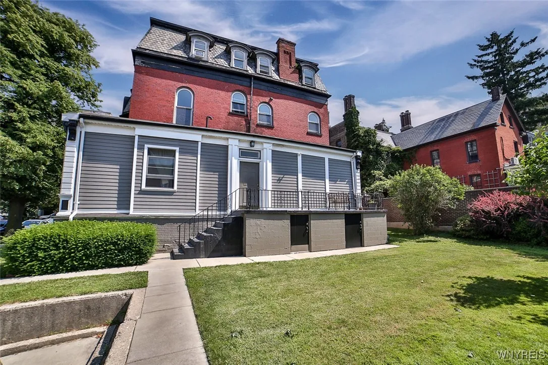 176 North Street, Buffalo, New York 14201, Buffalo, New York 14201, 11 Bedrooms Bedrooms, ,Multi Family,For Sale,176 North Street, Buffalo, New York 14201,0,B1654665