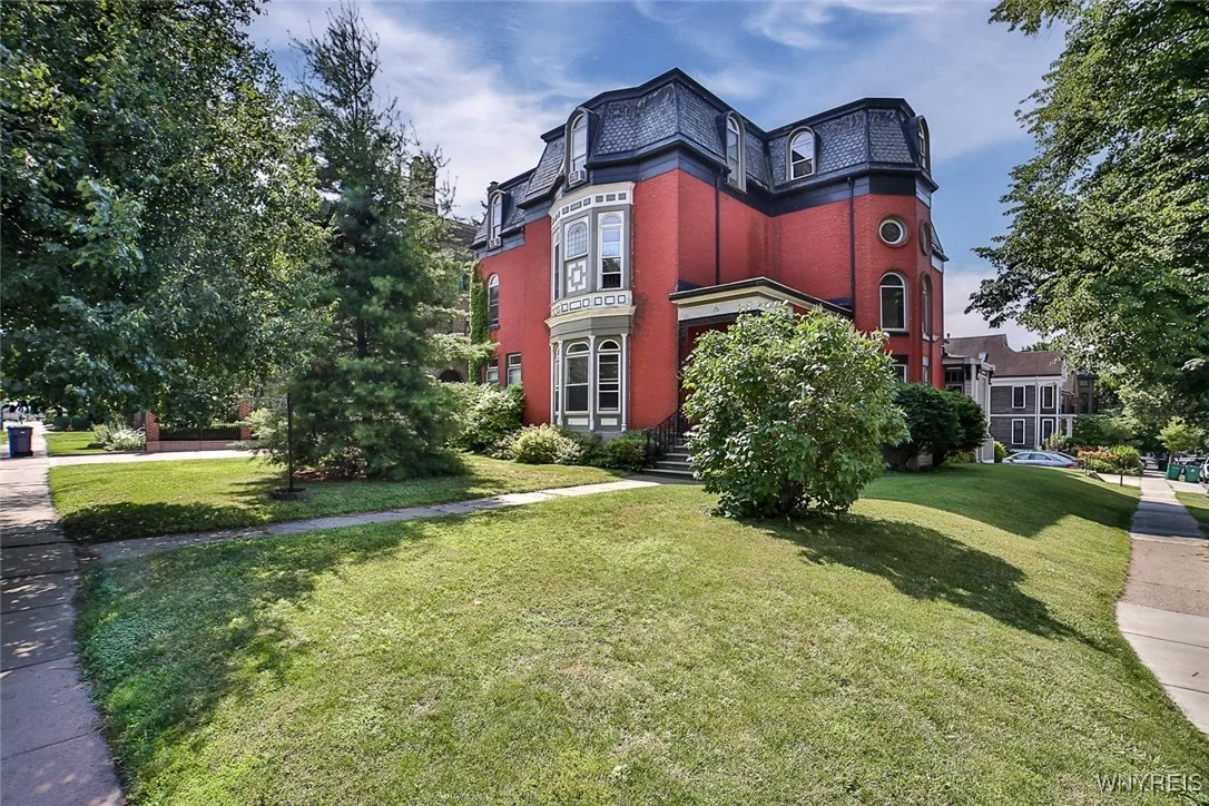 176 North Street, Buffalo, New York 14201, Buffalo, New York 14201, 11 Bedrooms Bedrooms, ,Multi Family,For Sale,176 North Street, Buffalo, New York 14201,0,B1654665