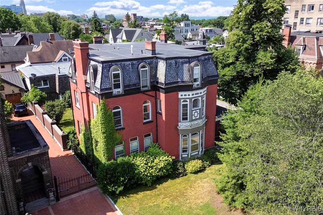 176 North Street, Buffalo, New York 14201, Buffalo, New York 14201, 11 Bedrooms Bedrooms, ,Multi Family,For Sale,176 North Street, Buffalo, New York 14201,0,B1654665
